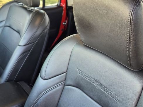 Certified 2022 Jeep Gladiator Sport image 14