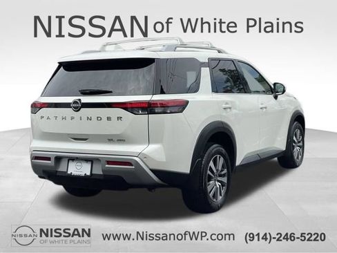Certified 2024 Nissan Pathfinder SL AWD/4WD image 4