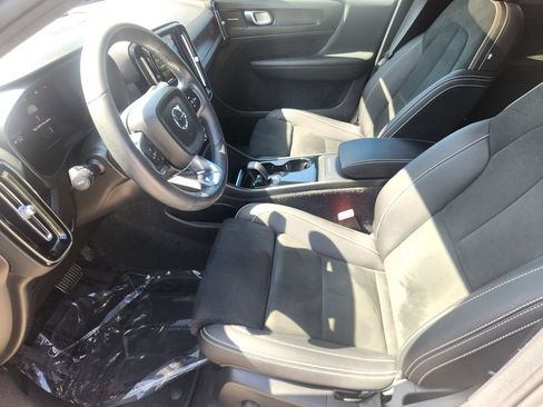 Certified 2023 Volvo C40 P8 Recharge Ultimate AWD/4WD image 9