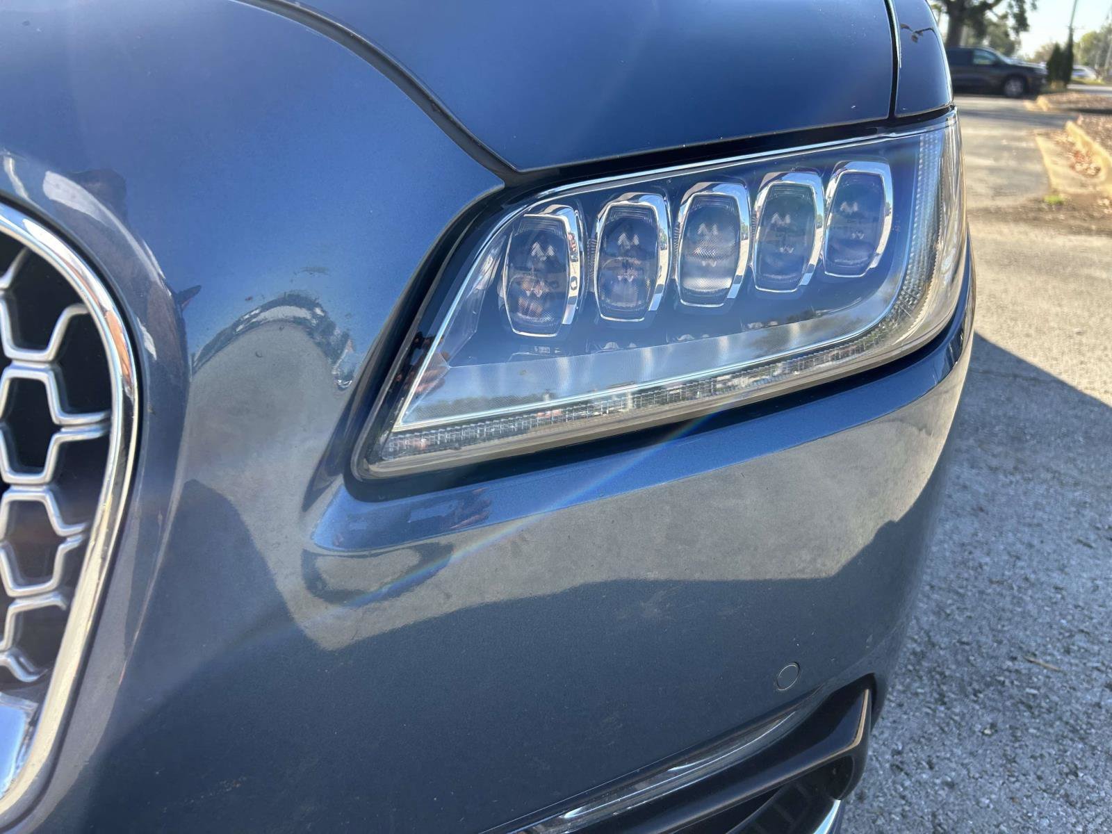 Used 2020 Lincoln Continental Reserve w/ Luxury Package FWD image 11