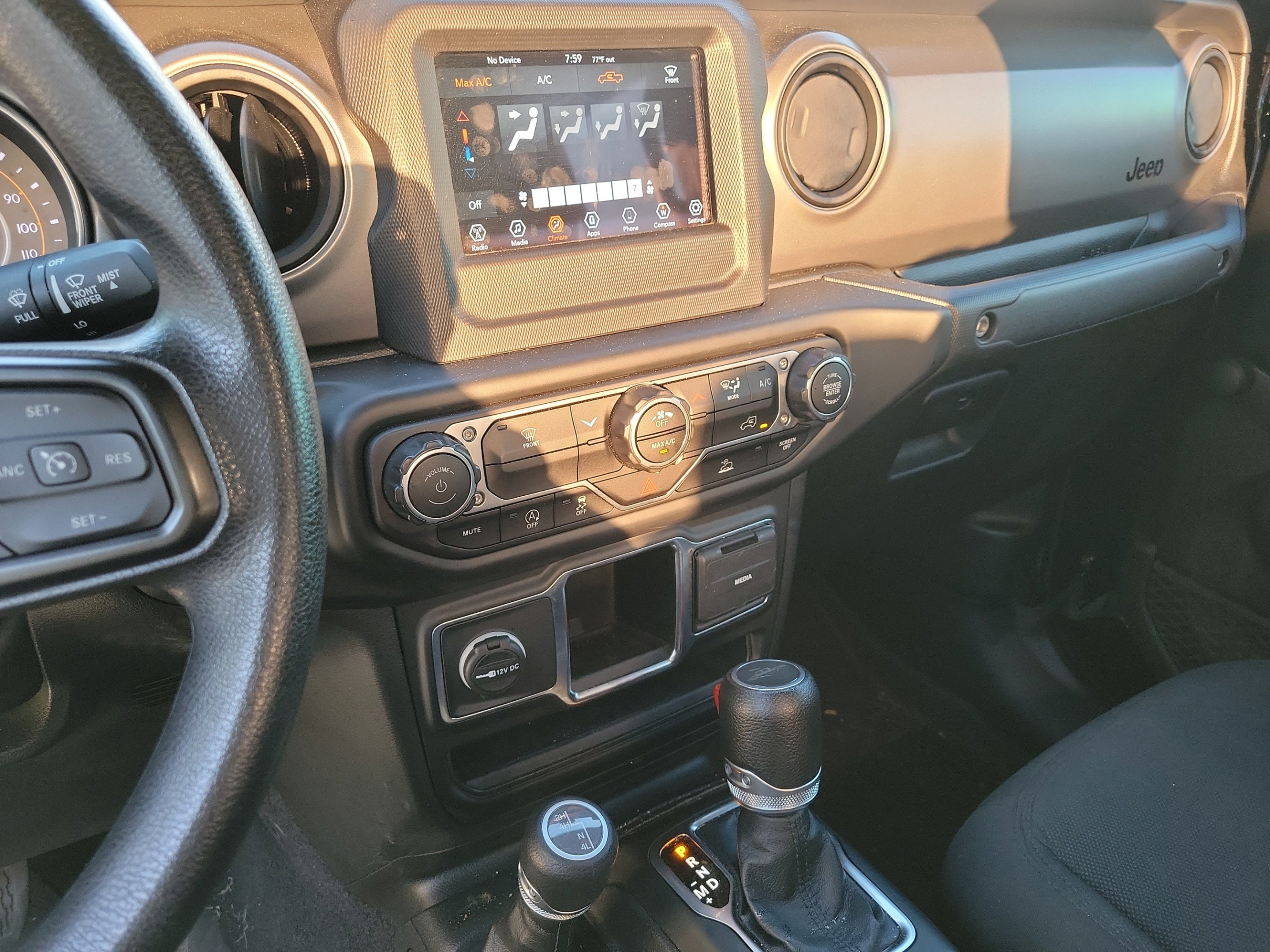 Certified 2023 Jeep Gladiator Sport AWD/4WD image 26