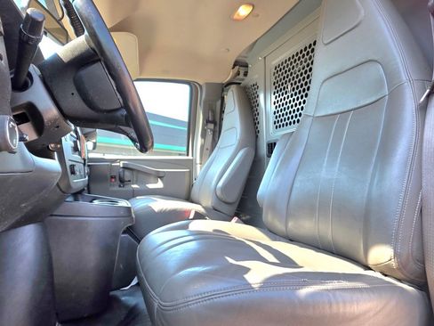 Used 2020 Chevrolet Express 2500 w/ Communications Package image 14