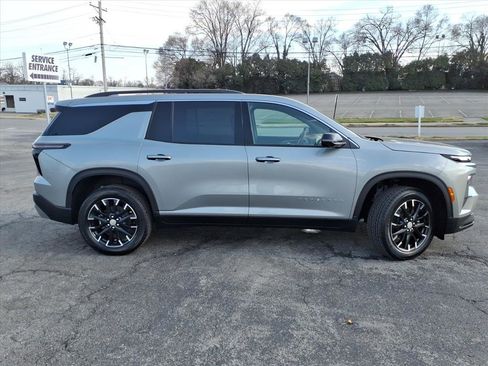 New 2026 Chevrolet Traverse LT w/ Sun and Wheel Package image 3