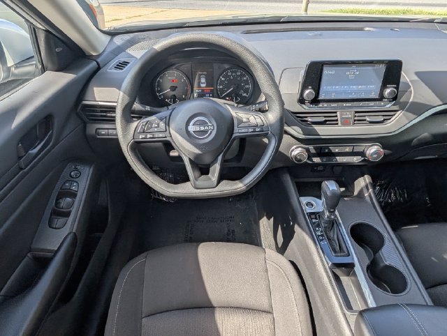 Used 2023 Nissan Altima 2.5 S FWD image 15