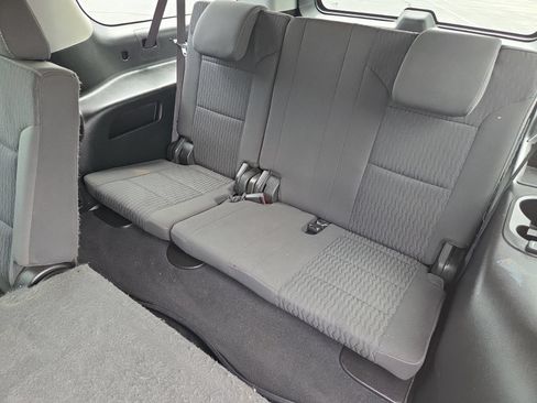 Used 2019 Chevrolet Suburban LS w/ All-Season Package AWD/4WD image 24