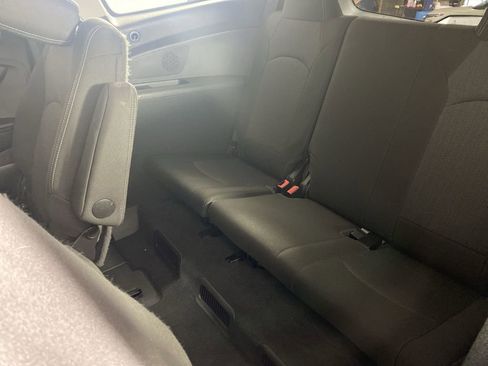 Used 2016 Chevrolet Traverse LT w/ Traveler's Package image 26