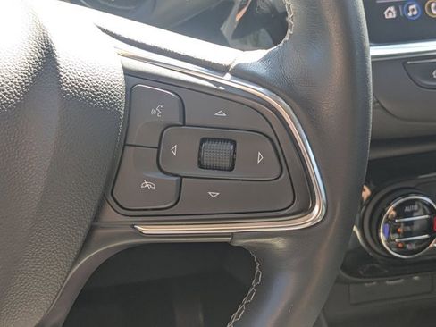 Used 2022 Buick Encore GX Essence w/ Experience Buick Package image 21