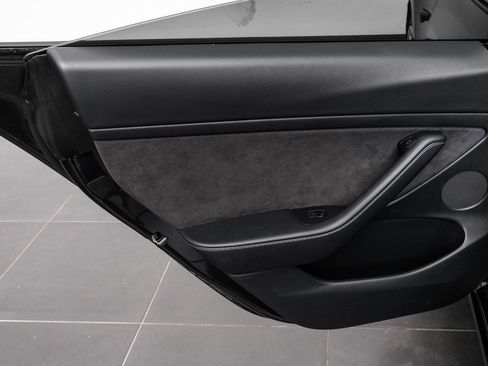 Used 2022 Tesla Model 3 Long Range image 52