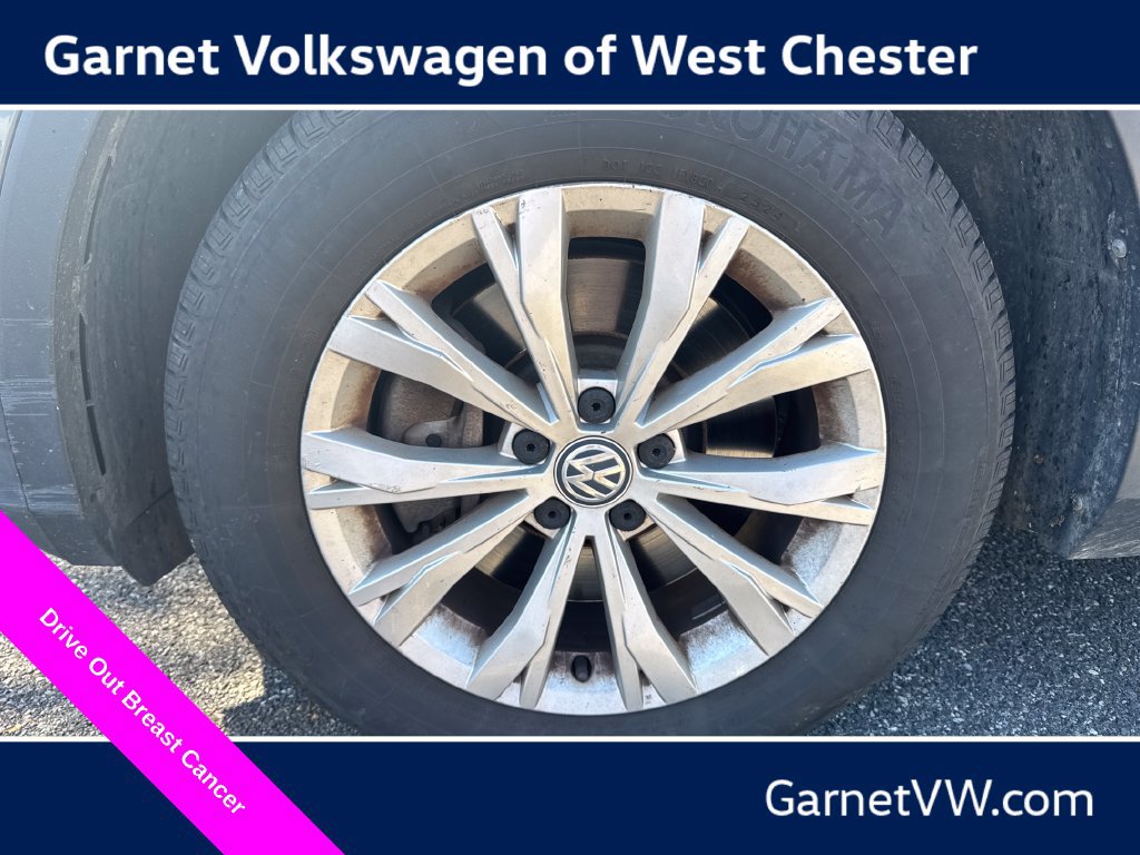 Used 2018 Volkswagen Tiguan SE AWD/4WD image 17