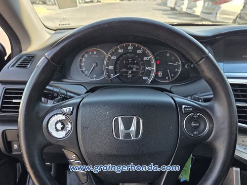 Used 2013 Honda Accord Sport image 21