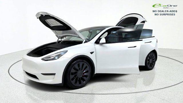 Used 2025 Tesla Model Y Performance AWD/4WD image 14