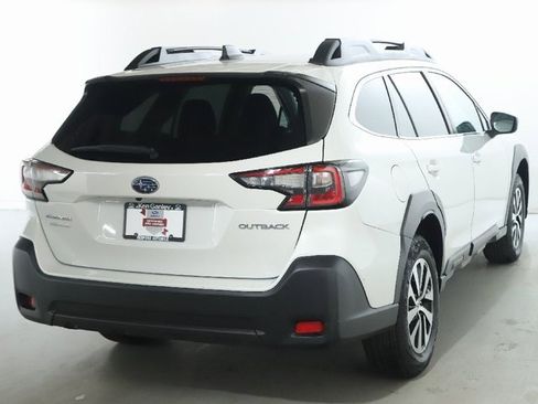 Used 2023 Subaru Outback Premium image 45