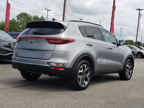 Used 2022 Kia Sportage EX AWD/4WD image 4