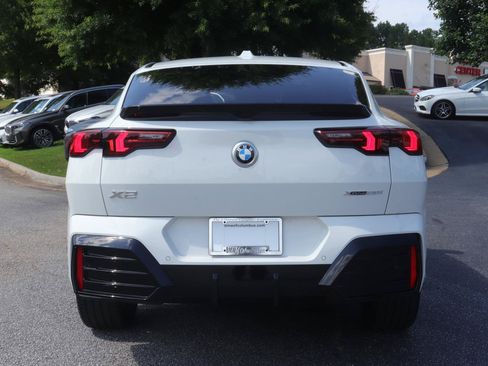 New 2026 BMW X2 xDrive28i w/ Technology Package AWD/4WD image 5