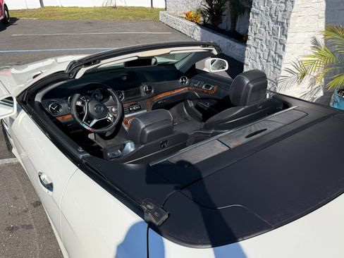 Used 2013 Mercedes-Benz SL 550 image 17