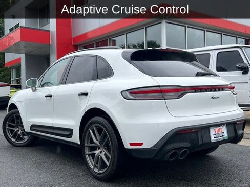 Used 2022 Porsche Macan AWD/4WD image 17