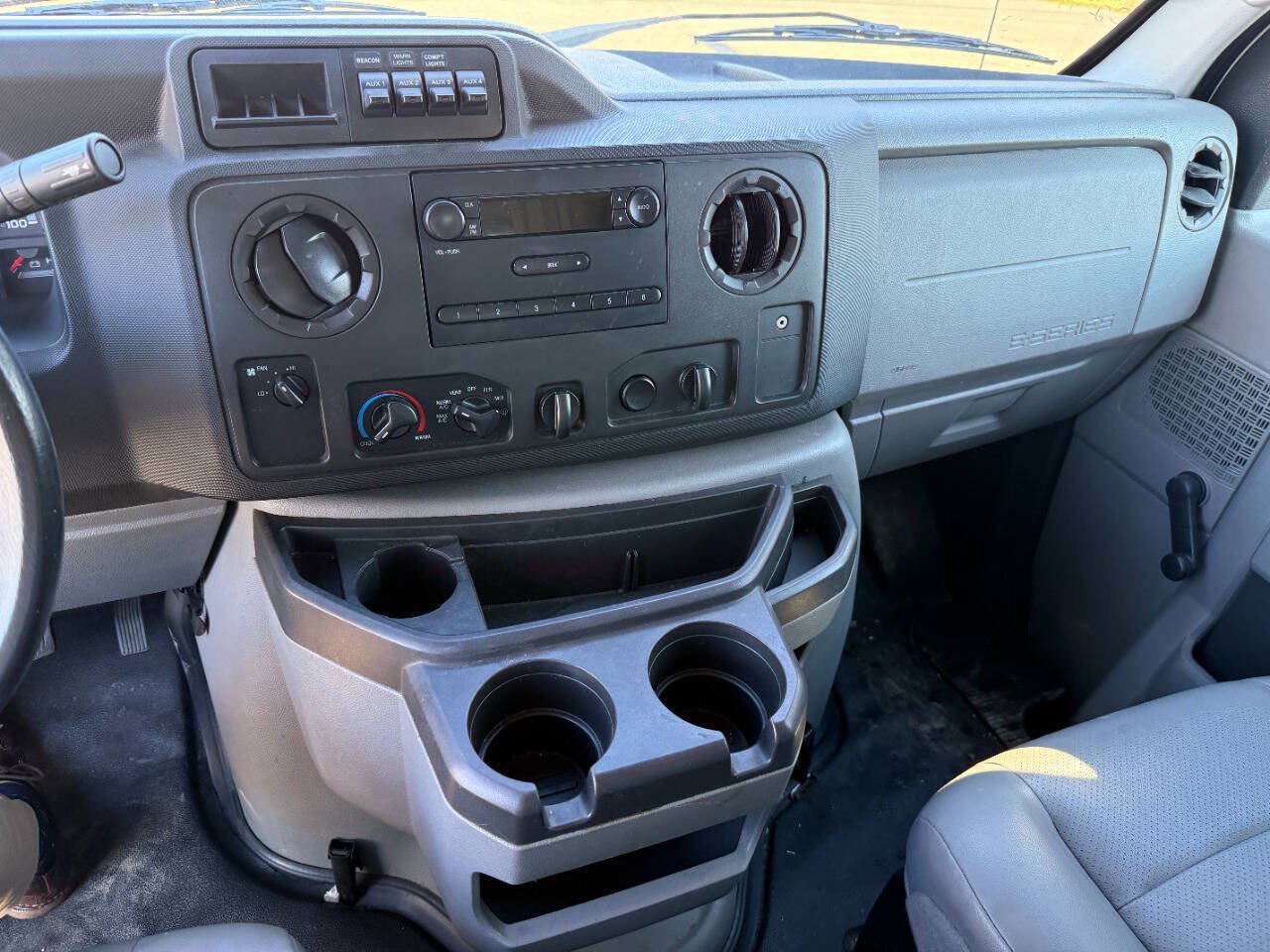 Used 2017 Ford E-350 and Econoline 350 Super Duty RWD image 35