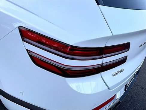Used 2021 Genesis GV80 3.5T Advanced + w/ Prestige Package 07 image 28