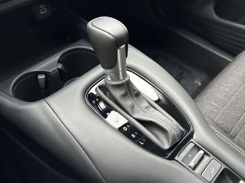 Used 2025 Honda HR-V LX image 21
