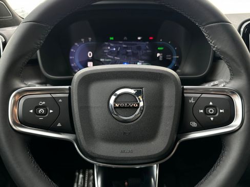 Used 2023 Volvo XC40 Recharge Ultimate w/ Protection Package Premier image 26