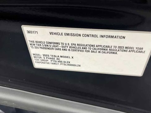 Used 2023 Tesla Model X image 8