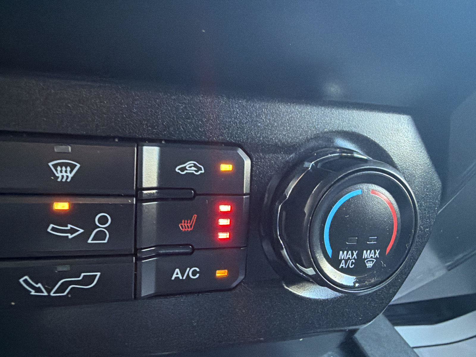 Used 2020 Ford F150 XLT w/ Equipment Group 302A Luxury AWD/4WD image 21