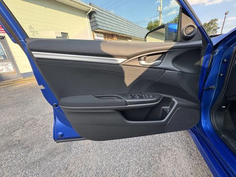 Used 2018 Honda Civic EX-T image 17