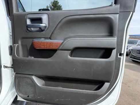 Used 2018 GMC Sierra 2500 SLE w/ HD SLE Preferred Plus Package image 16