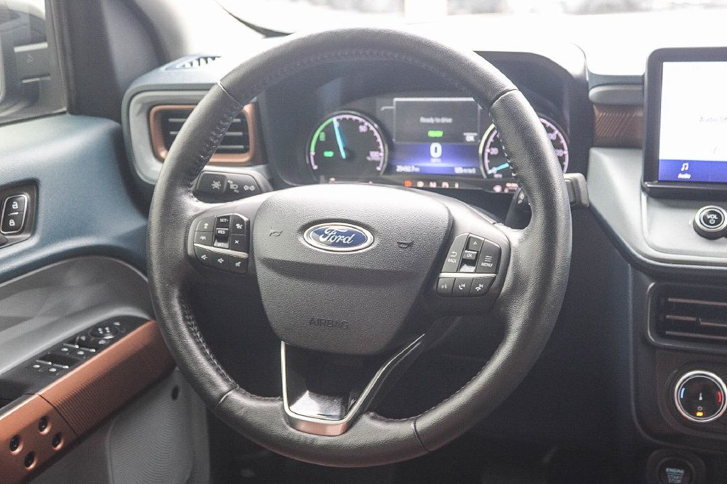 Used 2022 Ford Maverick Lariat w/ Lariat Luxury Package FWD image 18