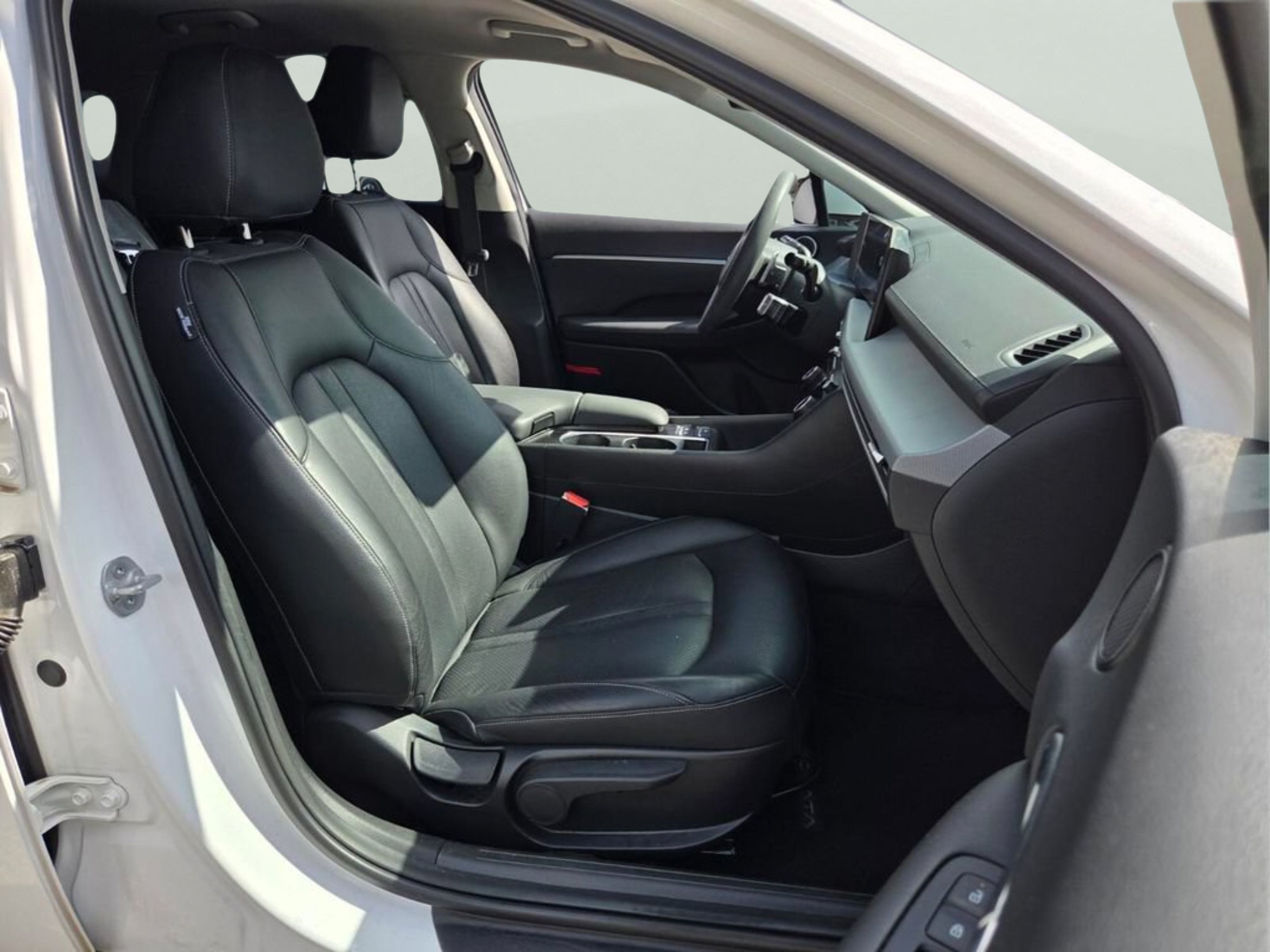 Used 2024 Hyundai Sonata SEL FWD image 18