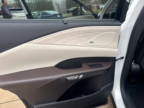 Certified 2025 Lexus RX 350 350h Luxury image 32