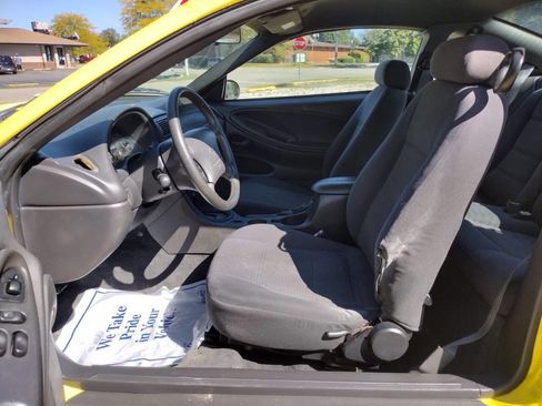Used 2003 Ford Mustang Coupe image 12