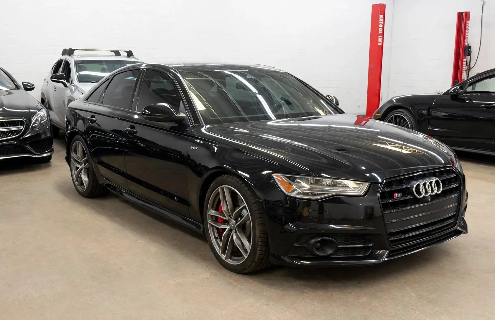 Used 2017 Audi S6 Premium Plus w/ S6 Sport Package AWD/4WD image 8