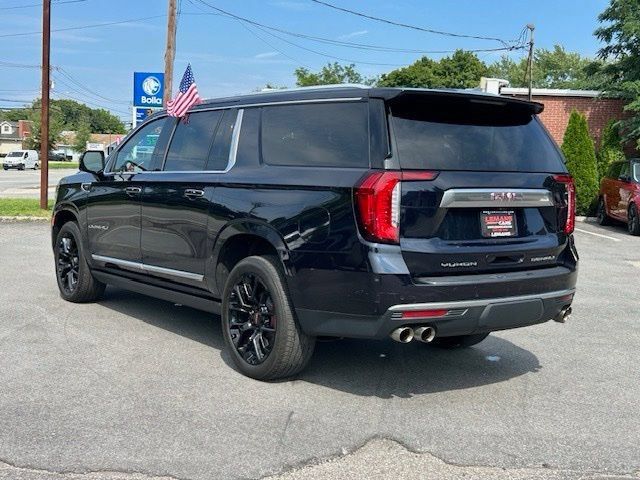 Used 2021 GMC Yukon XL Denali w/ Denali Premium Package AWD/4WD image 7