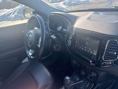 Used 2020 Jeep Compass Latitude image 18