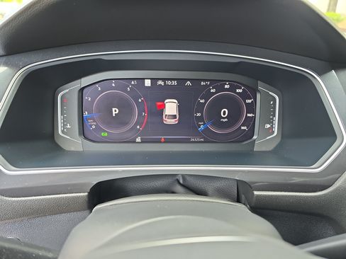 Certified 2024 Volkswagen Tiguan SEL R-Line AWD/4WD image 19