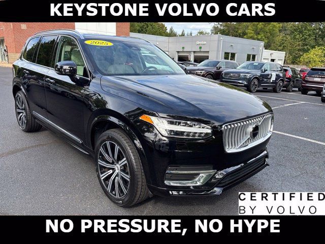 Certified 2025 Volvo XC90 B5 Core w/ Climate Package AWD/4WD image 1