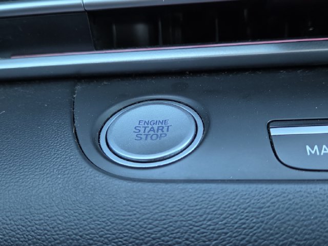 Certified 2024 Hyundai Elantra Limited FWD image 10