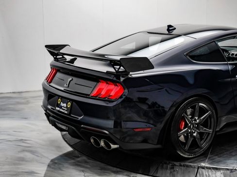 Used 2021 Ford Mustang Shelby GT500 w/ Carbon Fiber Track Pack image 17