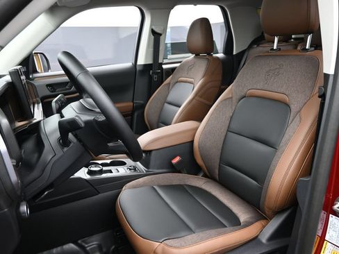 New 2026 Ford Bronco Sport Outer Banks w/ Sasquatch Outer Banks Package AWD/4WD image 14