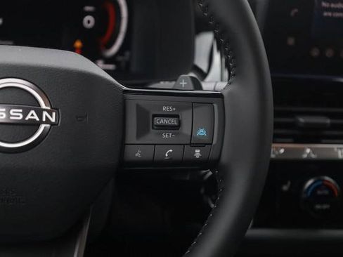 New 2026 Nissan Pathfinder SL w/ SL Premium Package (P04) AWD/4WD image 9
