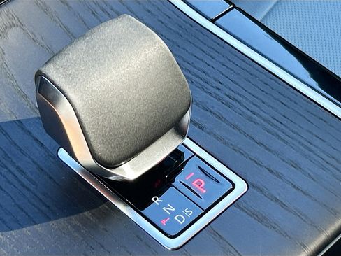 New 2026 Land Rover Range Rover Evoque S image 25