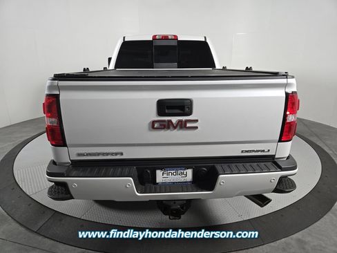 Used 2018 GMC Sierra 2500 Denali AWD/4WD image 5
