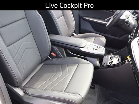 New 2025 BMW X1 xDrive28i w/ Technology Package image 14