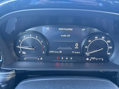 Used 2022 Lincoln Corsair AWD w/ Equipment Group 101A image 11