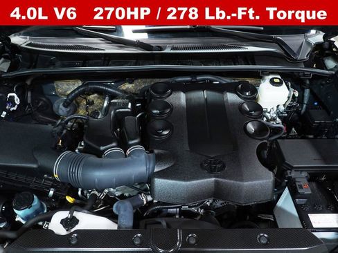 Certified 2024 Toyota 4Runner TRD Off-Road Premium w/ Moonroof Package AWD/4WD image 9