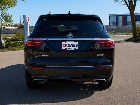 Used 2023 Buick Enclave Essence AWD/4WD image 8