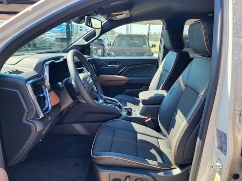 New 2026 GMC Canyon AT4 image 15