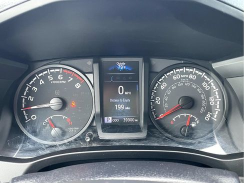 Used 2021 Toyota Tacoma SR AWD/4WD image 13