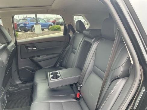 Used 2023 Nissan Rogue SL image 13